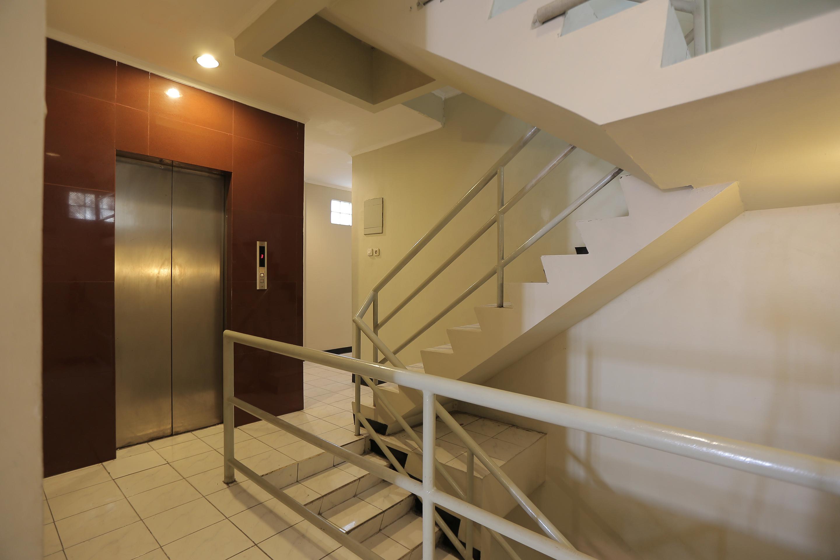 Oyo 117 Blueberry Homestay Cakarta Dış mekan fotoğraf