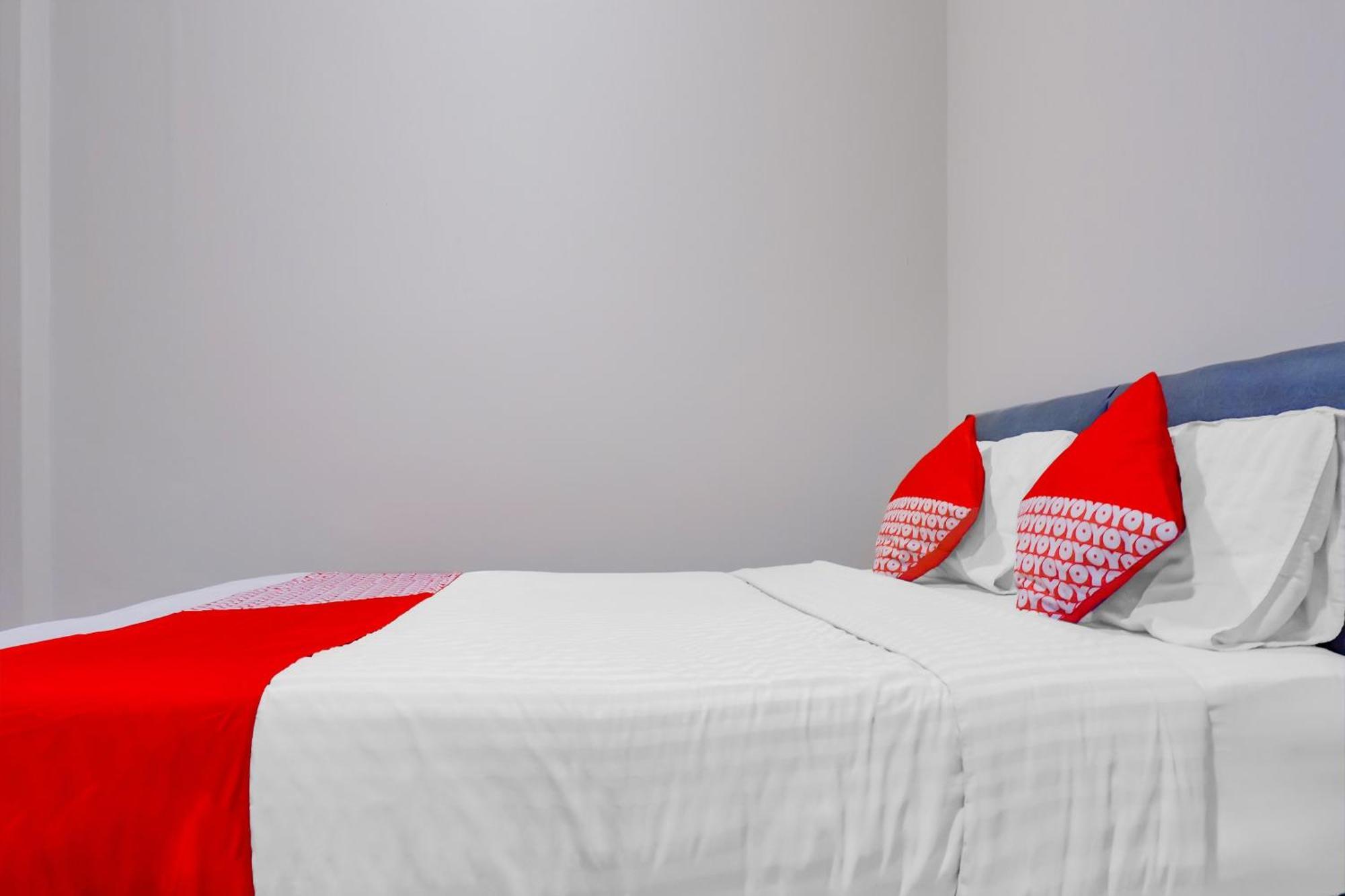 Oyo 117 Blueberry Homestay Cakarta Dış mekan fotoğraf