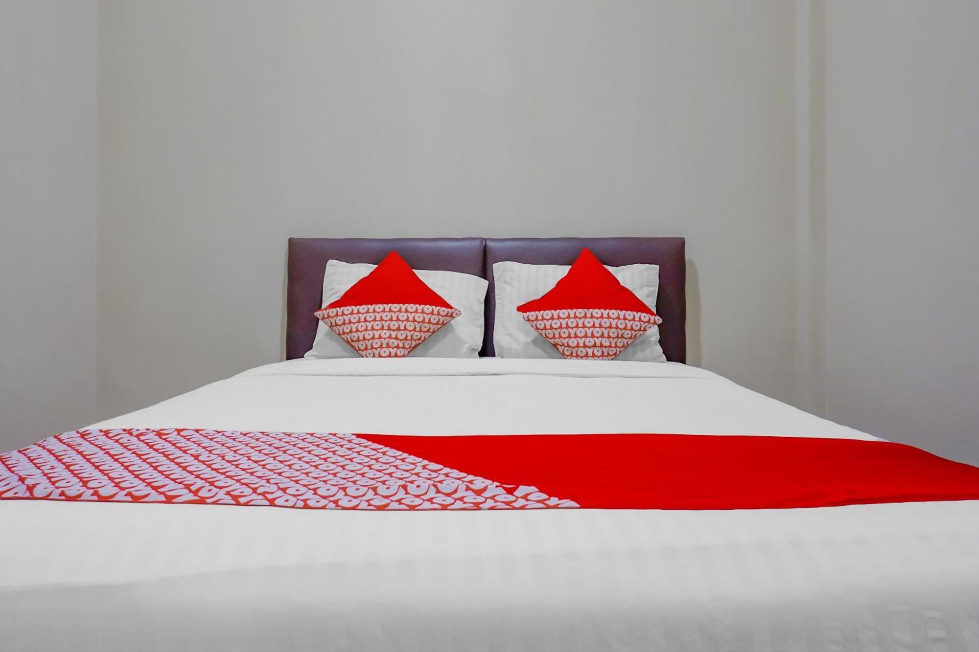 Oyo 117 Blueberry Homestay Cakarta Dış mekan fotoğraf