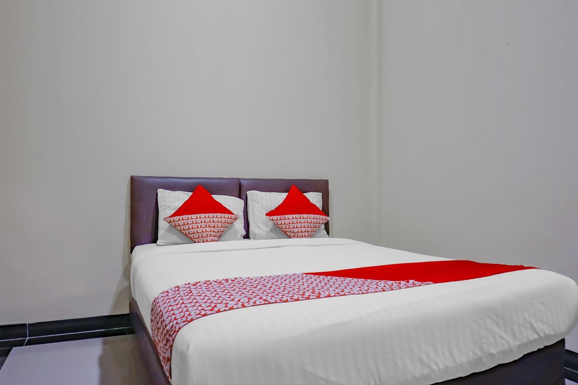 Oyo 117 Blueberry Homestay Cakarta Dış mekan fotoğraf