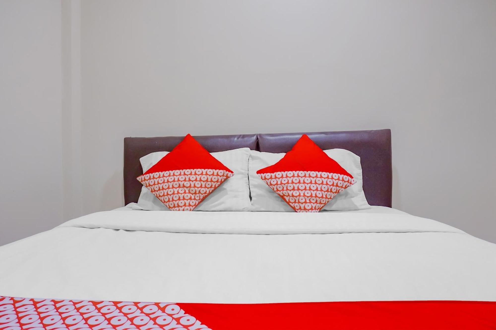 Oyo 117 Blueberry Homestay Cakarta Dış mekan fotoğraf