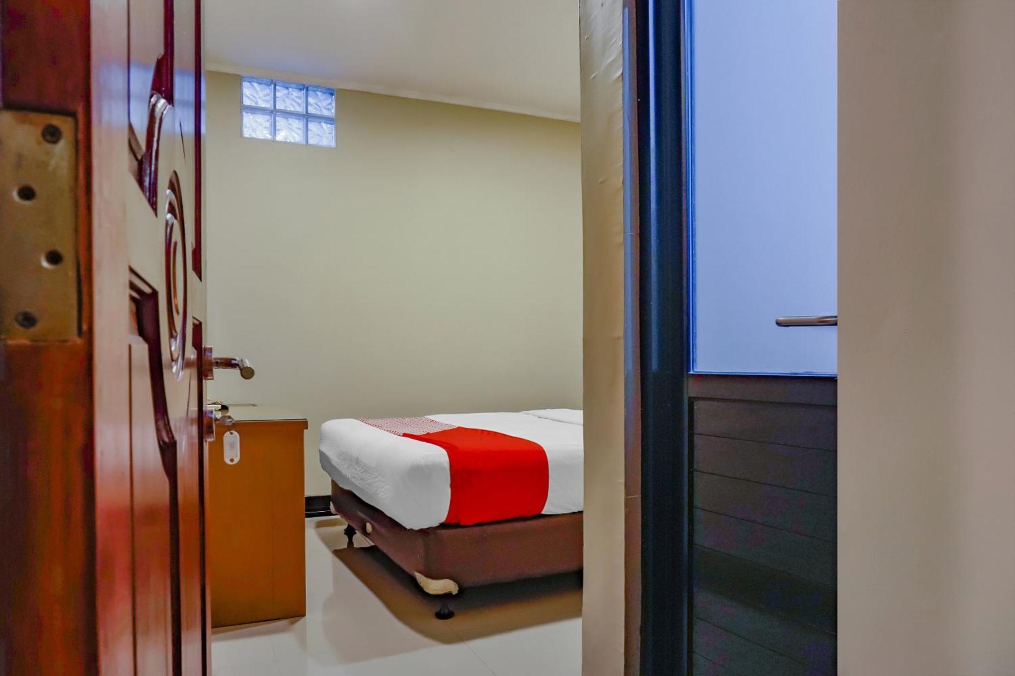 Oyo 117 Blueberry Homestay Cakarta Dış mekan fotoğraf