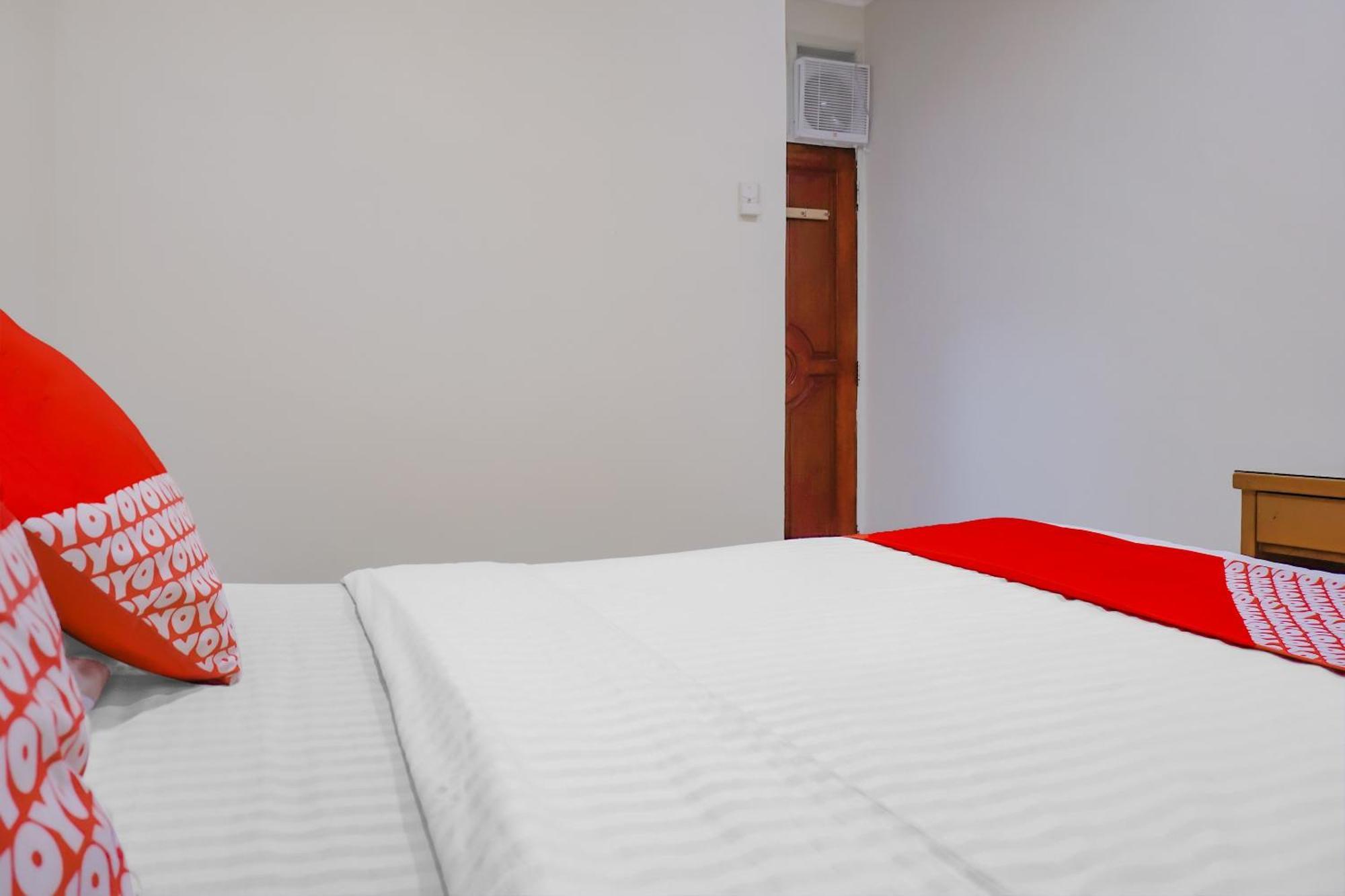 Oyo 117 Blueberry Homestay Cakarta Dış mekan fotoğraf