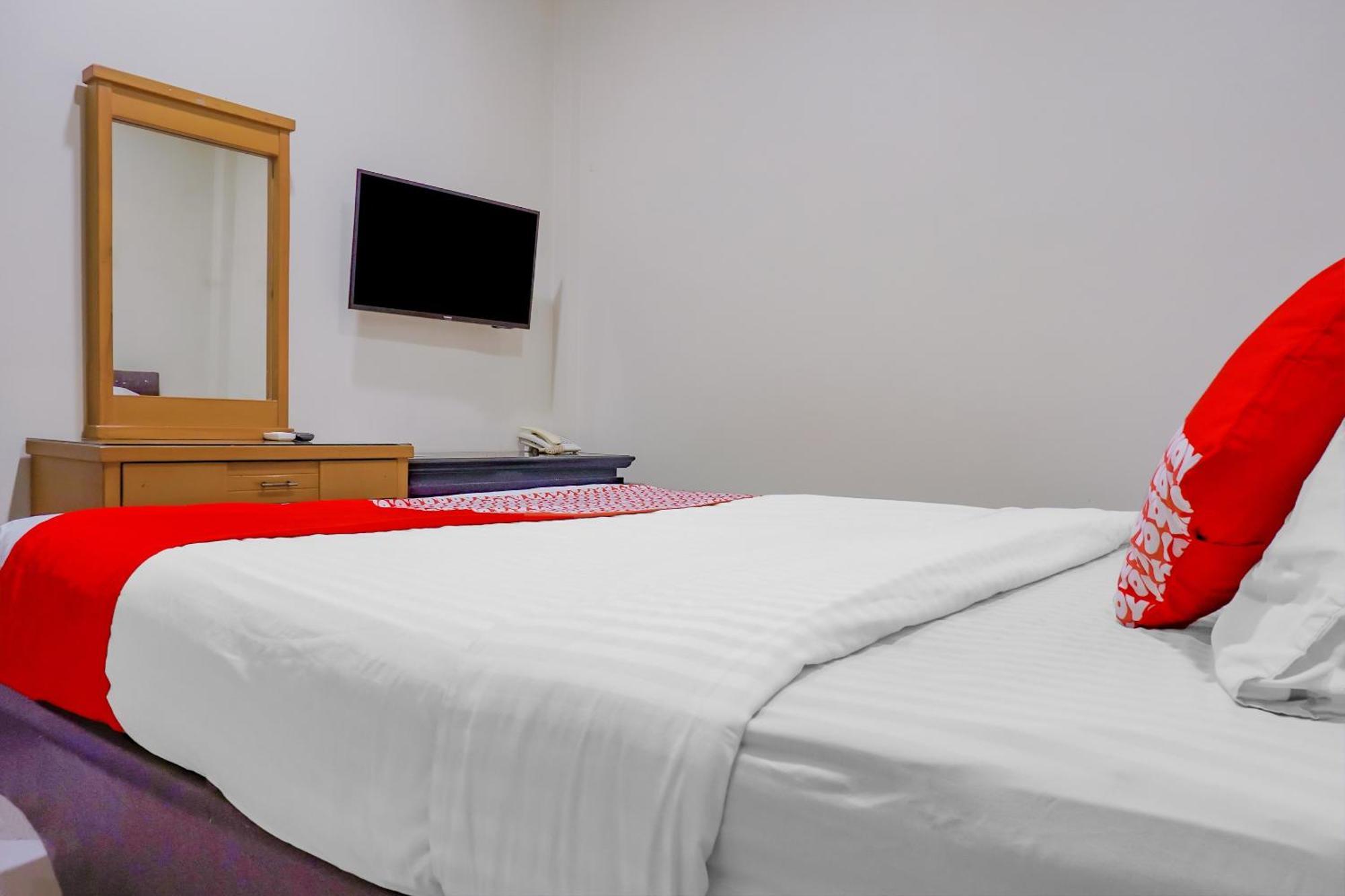 Oyo 117 Blueberry Homestay Cakarta Dış mekan fotoğraf