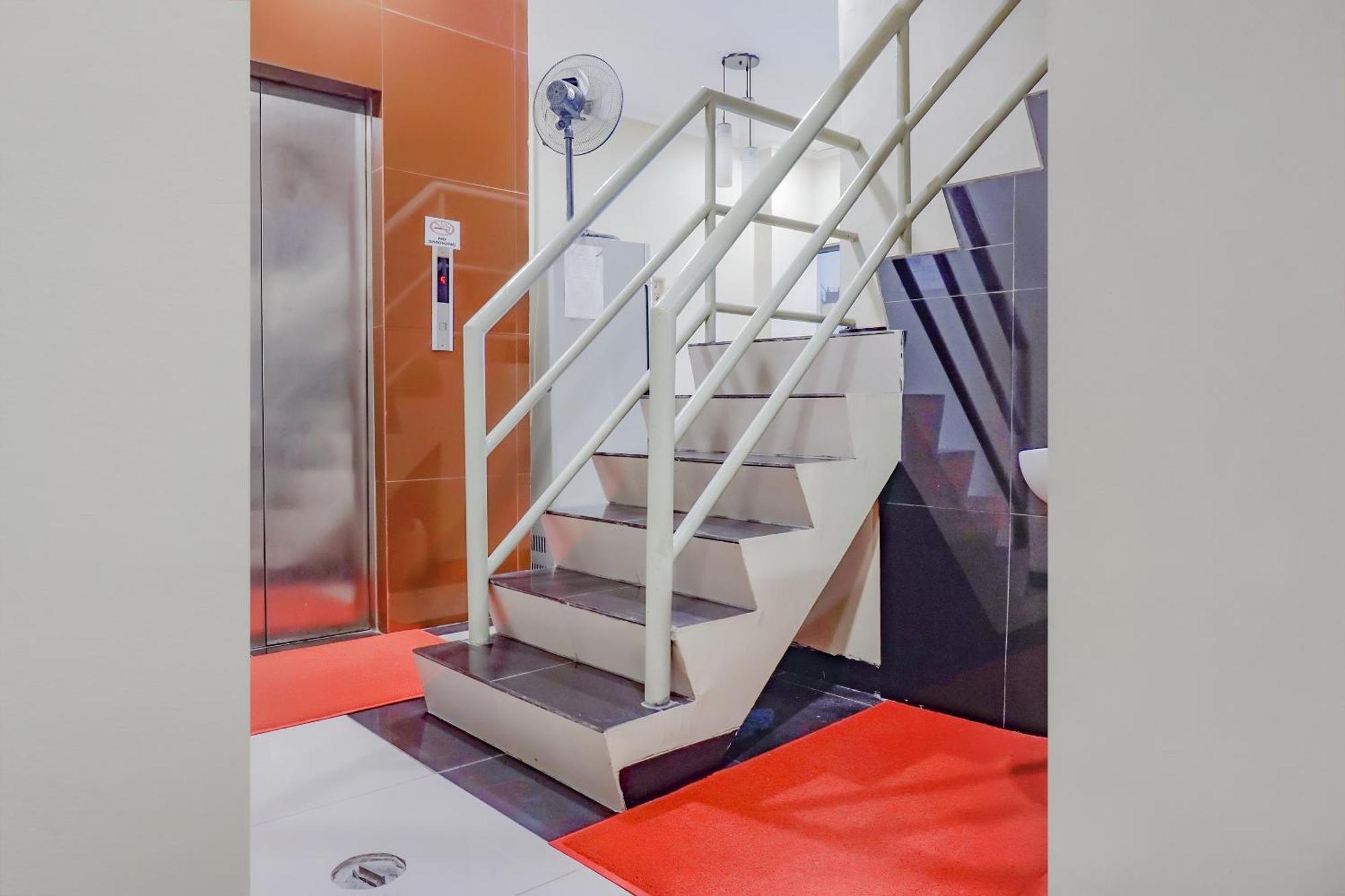 Oyo 117 Blueberry Homestay Cakarta Dış mekan fotoğraf